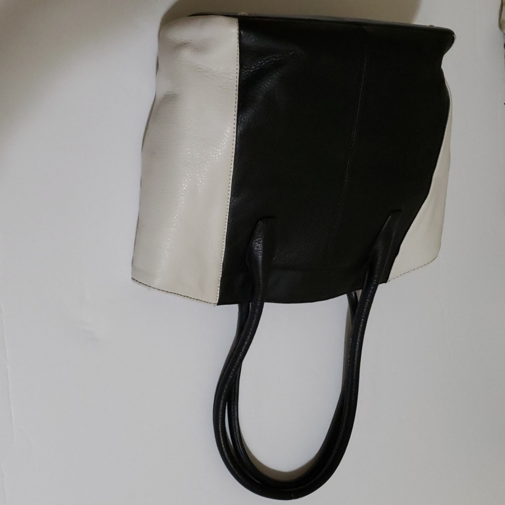 Calvin Klein Leather Handbags Blk/Wht/Red - Picture 4 of 7